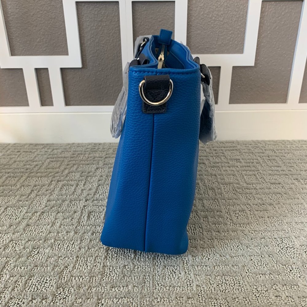 Thirty-One Miles of Style Daring Cobalt Pebble Bag - Picture 6 of 12